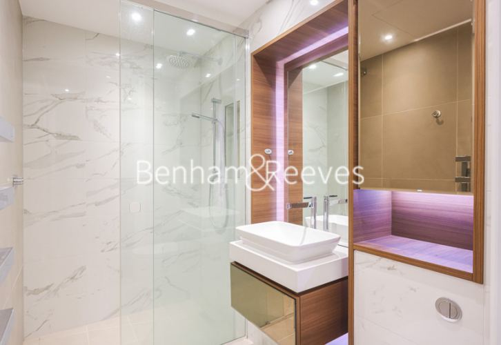 2 bedrooms flat to rent in Neroli House, Piazza Walk, E1-image 4
