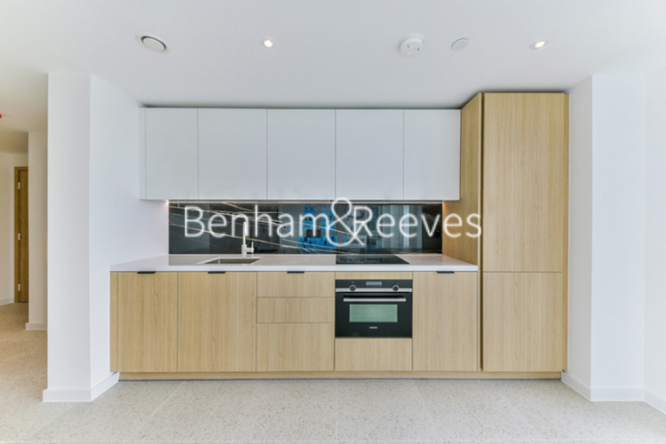 1 bedroom flat to rent in Silk District, Whitechapel, E1-image 2