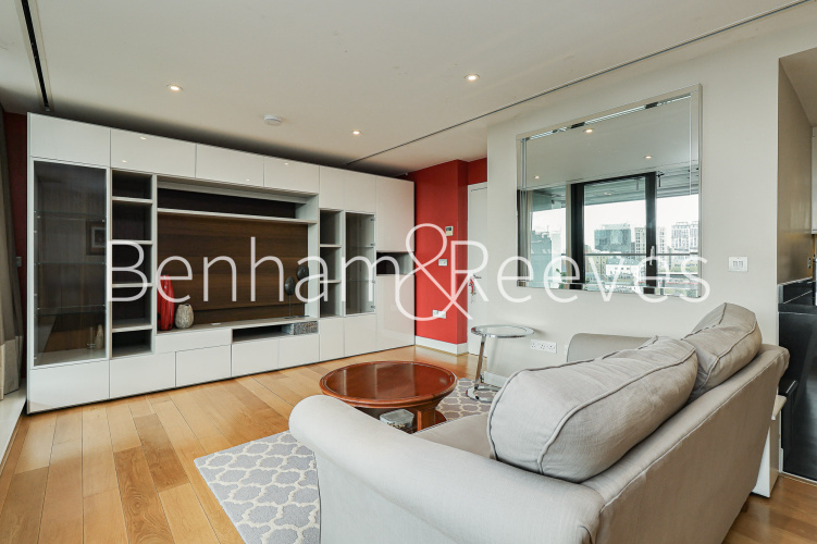 2 bedrooms flat to rent in Times Square, City Quarter, E1-image 1