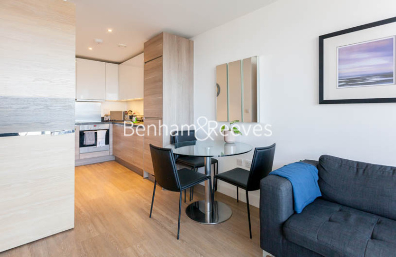 1 bedroom flat to rent in Seafarer Way, Surrey Quays, SE16-image 3