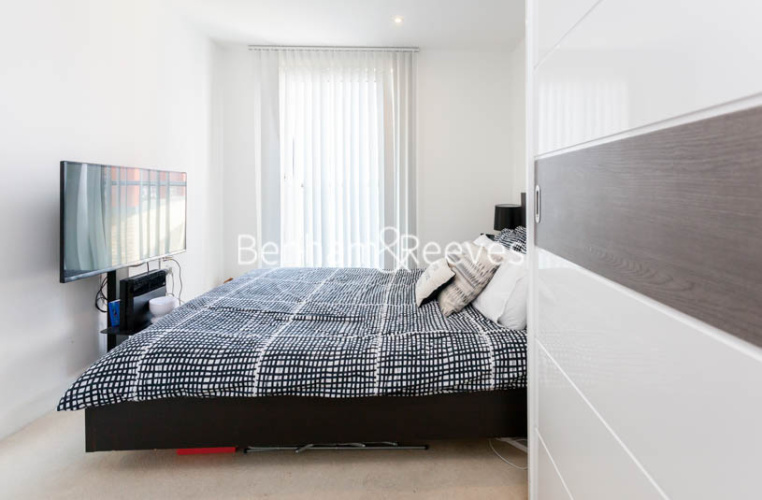 1 bedroom flat to rent in Seafarer Way, Surrey Quays, SE16-image 4