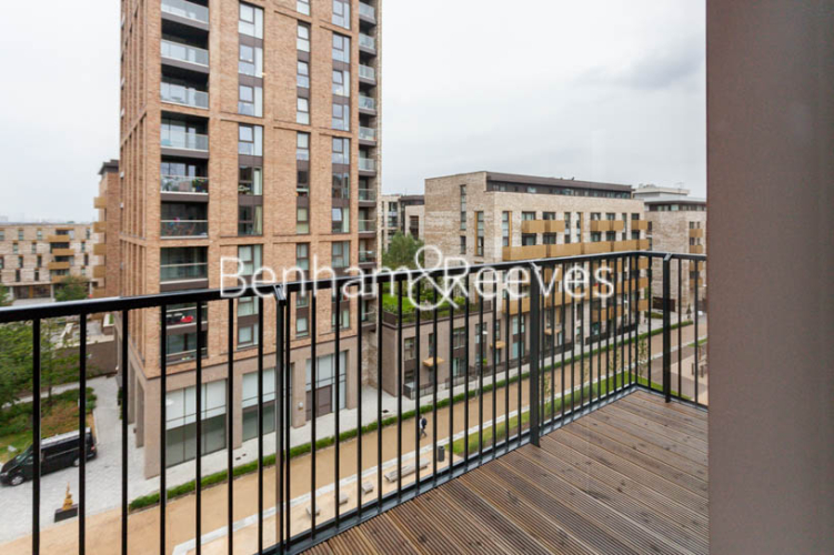 2 bedrooms flat to rent in Royal Victoria Gardens, Whiting Way, SE16-image 6