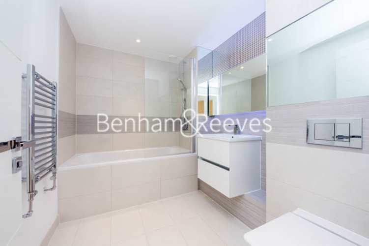 2 bedrooms flat to rent in Royal Victoria Gardens, Whiting Way, SE16-image 12