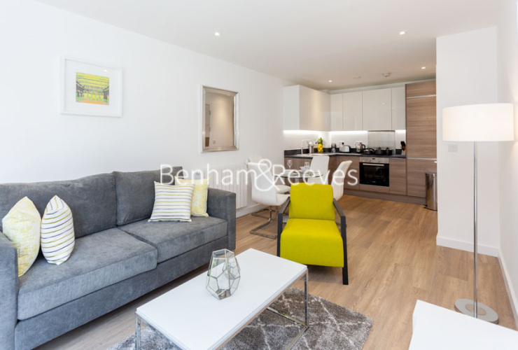 1 bedroom flat to rent in Ashton Reach, Surrey Quays, SE16-image 1