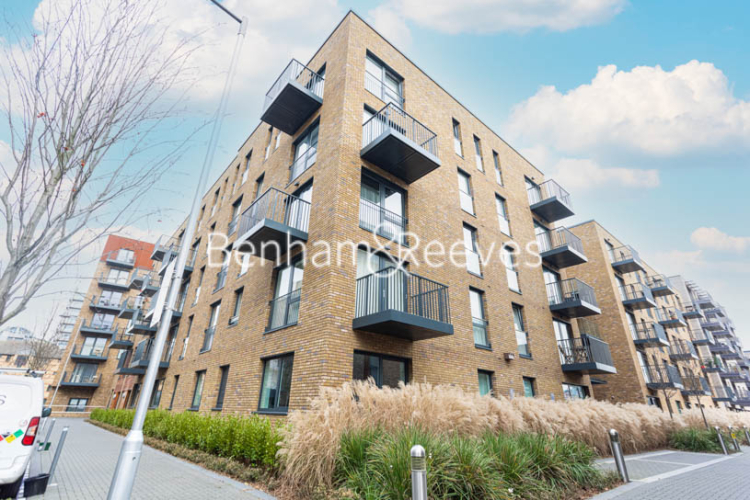 1  bedroom flat to rent in Endeavour House, Ashton Reach, SE16-image 6