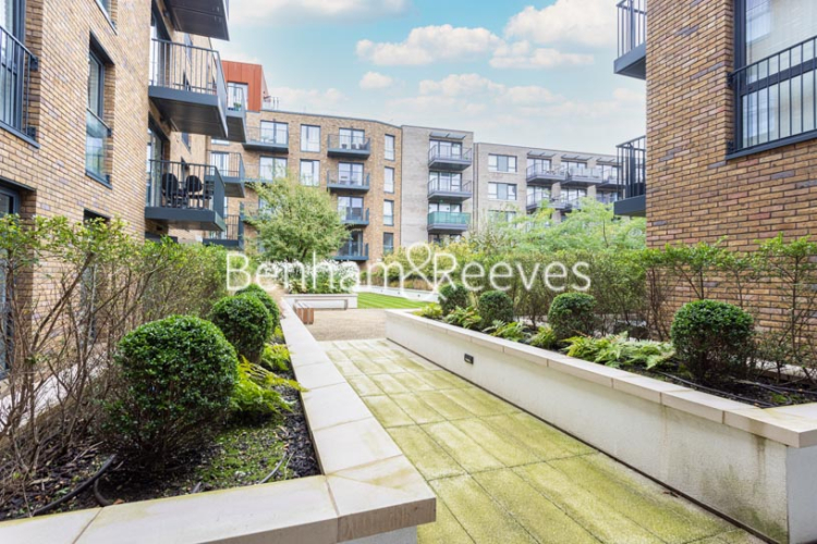 1  bedroom flat to rent in Endeavour House, Ashton Reach, SE16-image 13