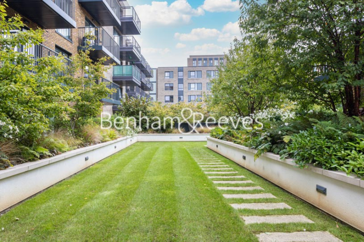 1  bedroom flat to rent in Endeavour House, Ashton Reach, SE16-image 15