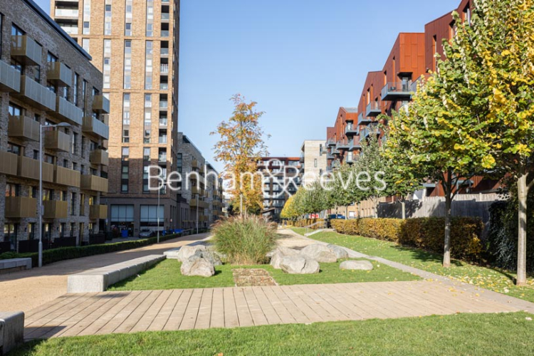 1  bedroom flat to rent in Endeavour House, Ashton Reach, SE16-image 16