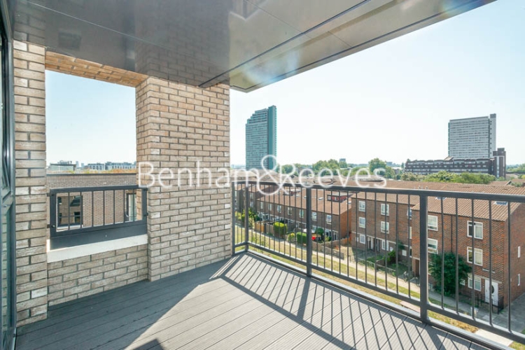 1  bedroom flat to rent in Harbourside Court, Gullivers Walk, SE8-image 4