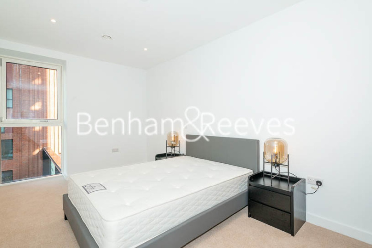 2 bedrooms flat to rent in Deacon Street, Elephant and Castle, SE17-image 3