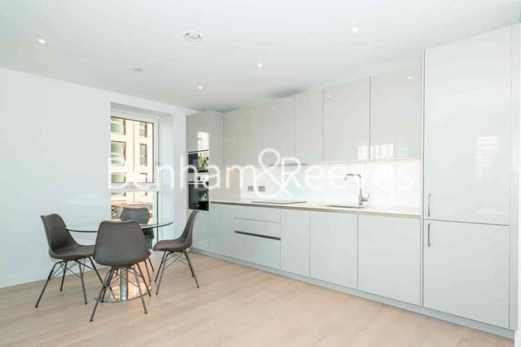 2 bedrooms flat to rent in Deacon Street, Elephant and Castle, SE17-image 8