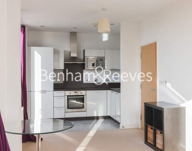 1 bedroom flat to rent in Needleman Street, Surrey Quays, SE16-image 13