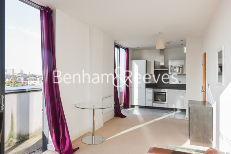 1 bedroom flat to rent in Needleman Street, Surrey Quays, SE16-image 18