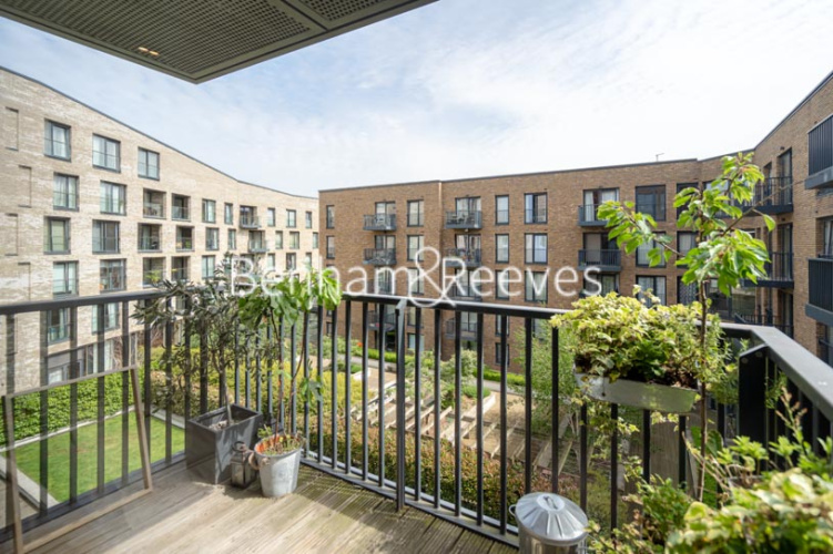 3 bedrooms flat to rent in Navigation House, Whiting Way, SE16-image 5