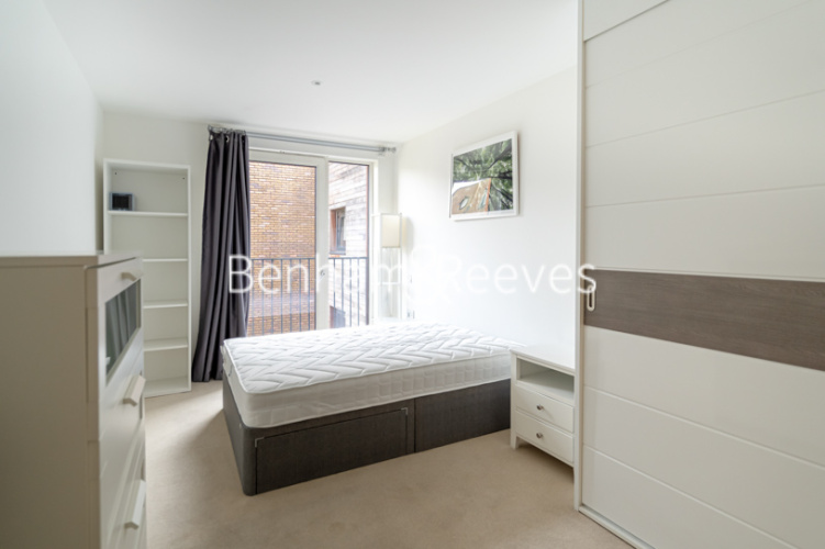 3 bedrooms flat to rent in Navigation House, Whiting Way, SE16-image 13