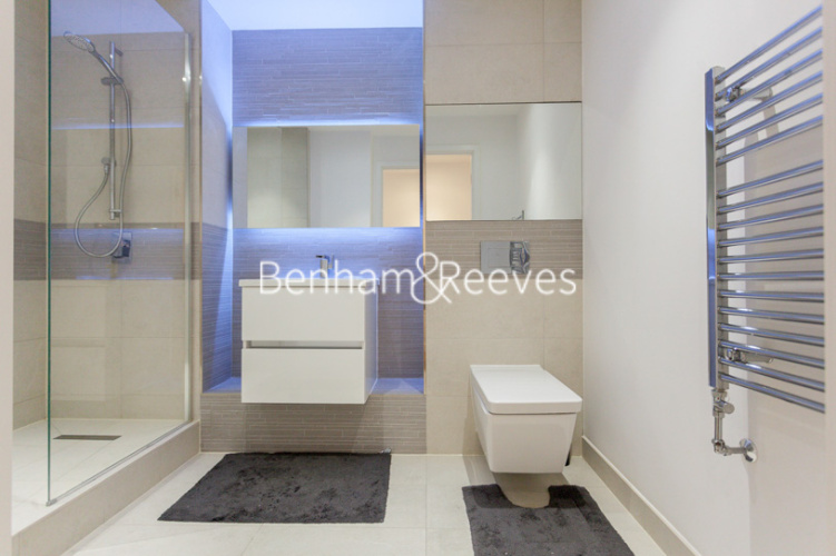 3  bedrooms flat to rent in Endeavour House, Surrey Quays, SE16-image 4