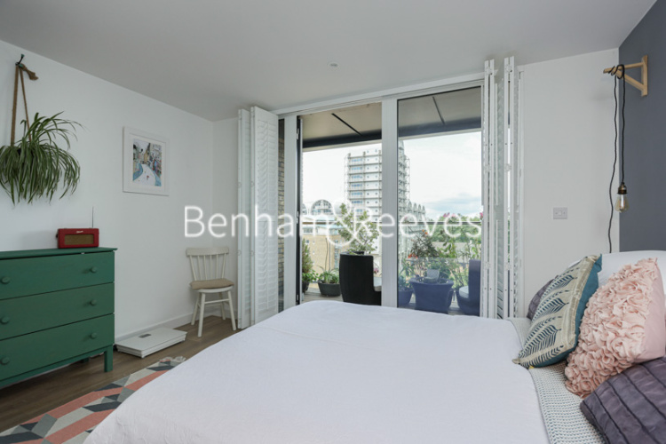 3 bedrooms flat to rent in Quinton Court, Plough Way, SE16-image 15