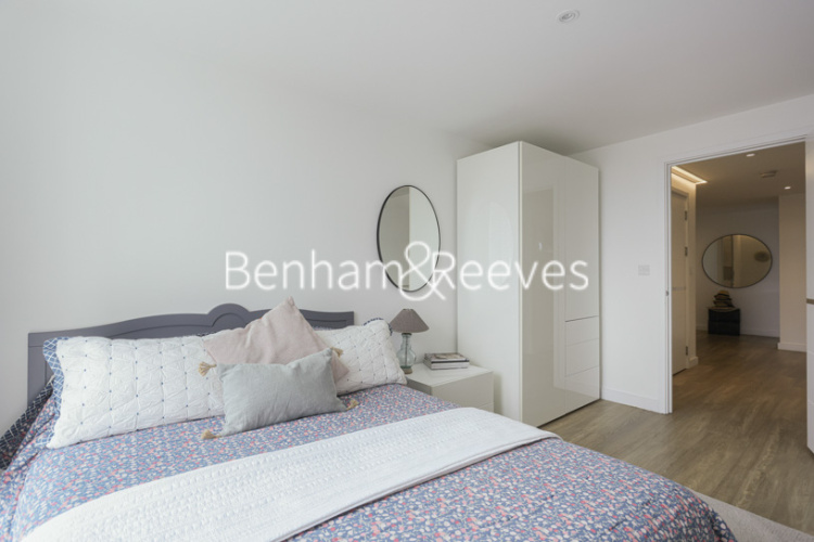 3 bedrooms flat to rent in Quinton Court, Plough Way, SE16-image 16