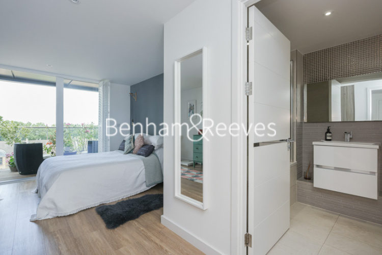 3 bedrooms flat to rent in Quinton Court, Plough Way, SE16-image 20