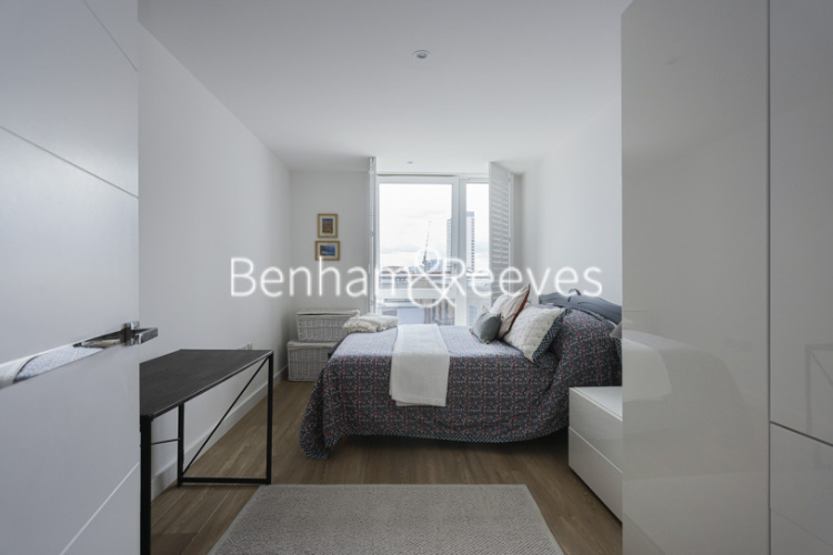 3 bedrooms flat to rent in Quinton Court, Plough Way, SE16-image 21