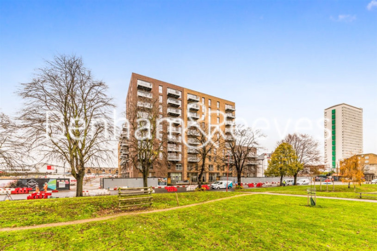 2 bedrooms flat to rent in Deptford landings, London, SE8-image 6