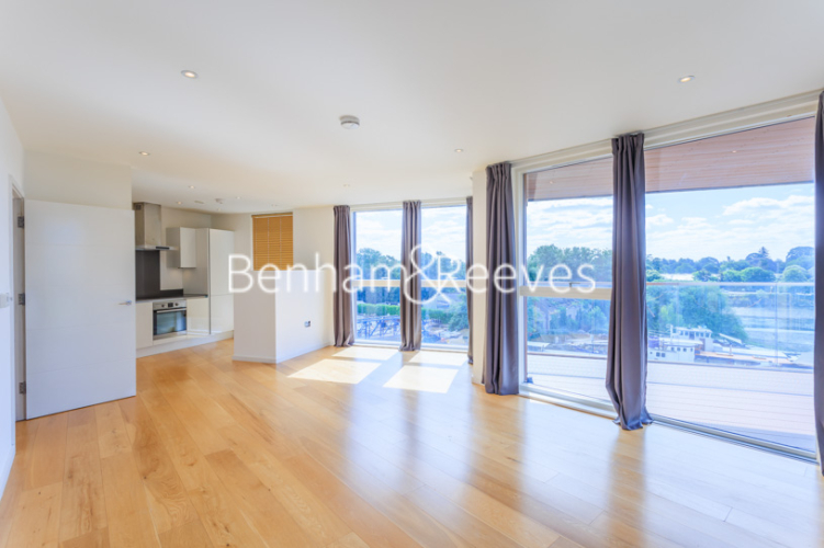 2  bedrooms flat to rent in High Street, Brentford, TW8-image 7