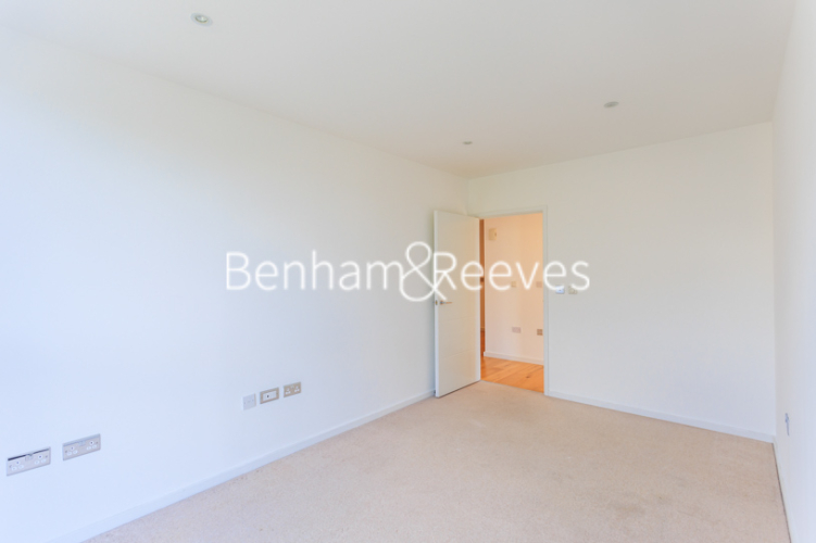 2  bedrooms flat to rent in High Street, Brentford, TW8-image 9