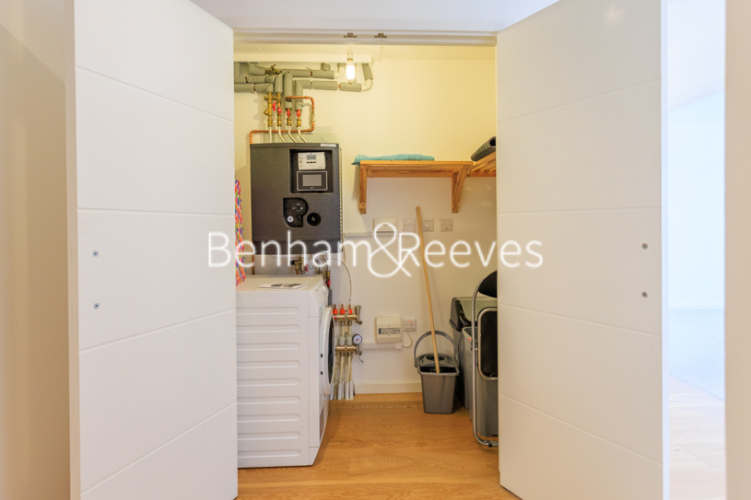 2  bedrooms flat to rent in High Street, Brentford, TW8-image 15