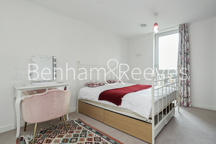 2 bedrooms flat to rent in Myrtle Court, Baltic Avenue, TW8-image 3