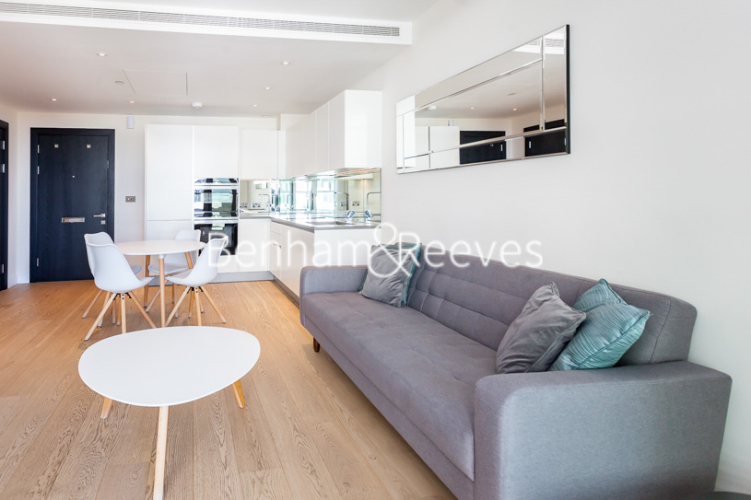 1 bedroom flat to rent in Valetta House, Queenstown Road, SW11-image 1