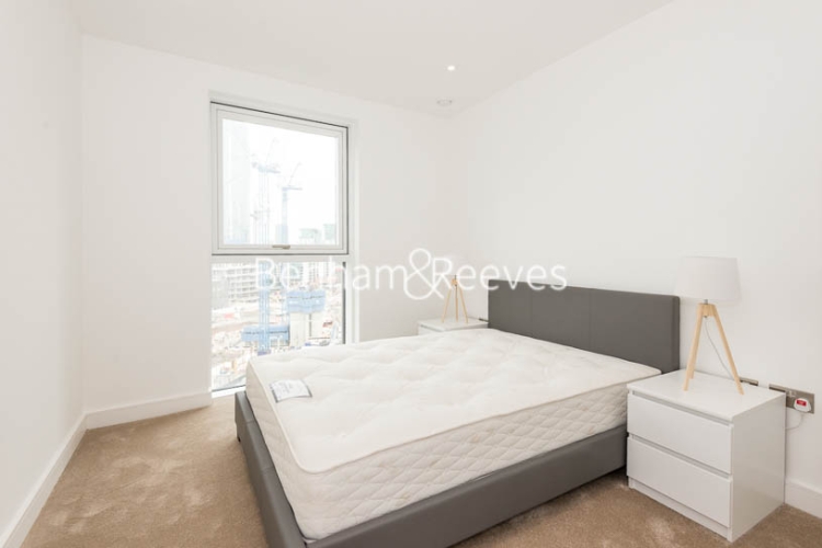 2 bedrooms flat to rent in Wandsworth Road, Nine Elms, SW8-image 3