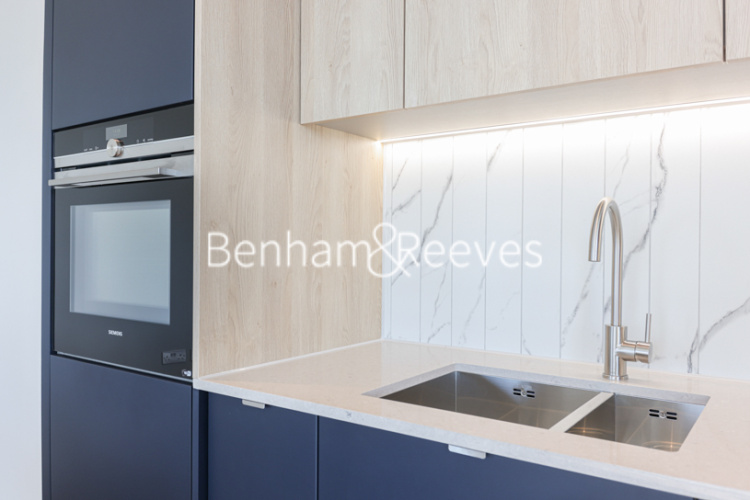 2 bedrooms flat to rent in Phoenix Court Vauxhall, Nine Elms, SE11-image 9