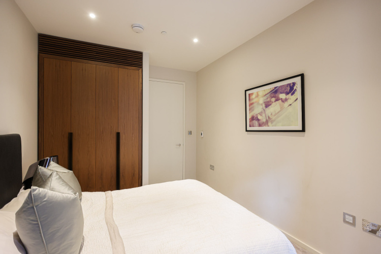 2  bedrooms flat to rent in New Union Square, Embassy Gardens, SW11-image 22