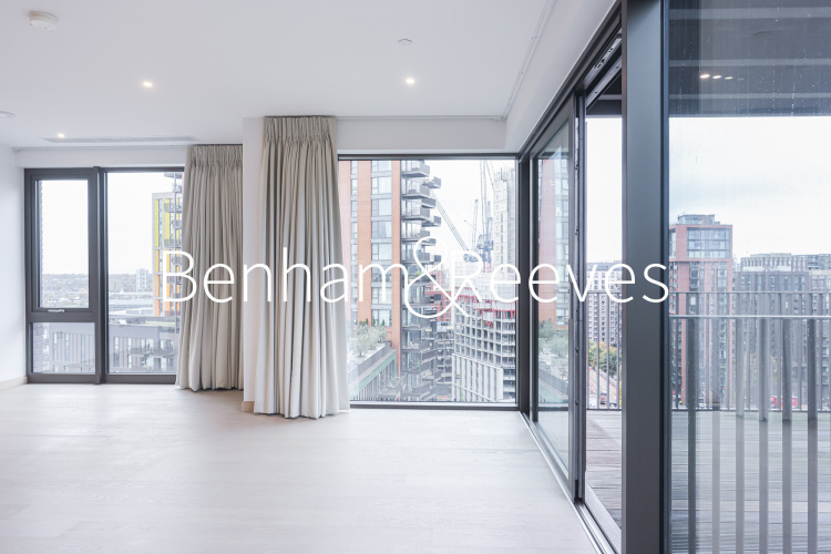 2  bedrooms flat to rent in Legacy Building, Viaduct Gardens, SW11-image 13