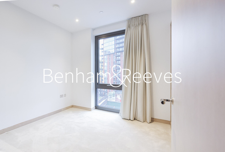 2  bedrooms flat to rent in Legacy Building, Viaduct Gardens, SW11-image 15