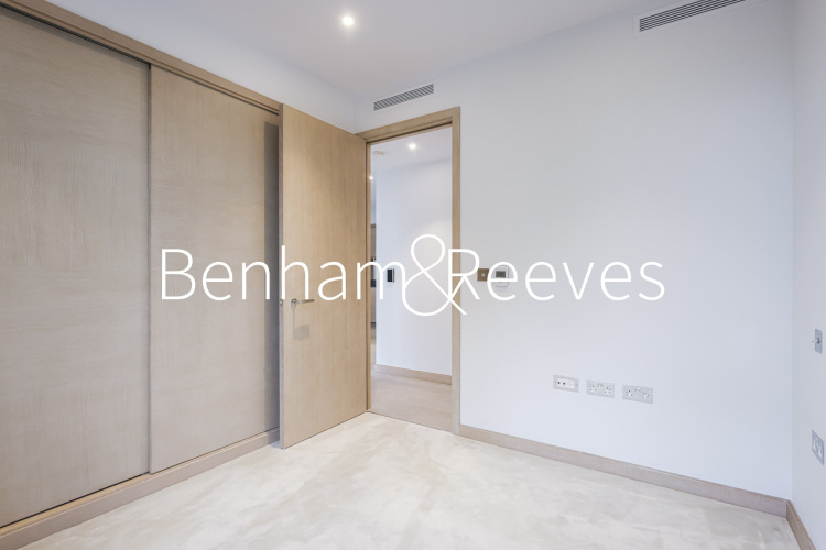 2  bedrooms flat to rent in Legacy Building, Viaduct Gardens, SW11-image 21