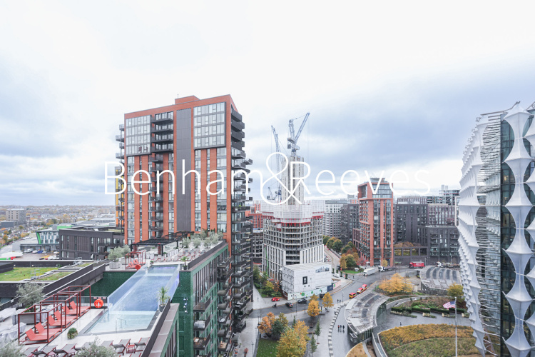 2  bedrooms flat to rent in Legacy Building, Viaduct Gardens, SW11-image 23