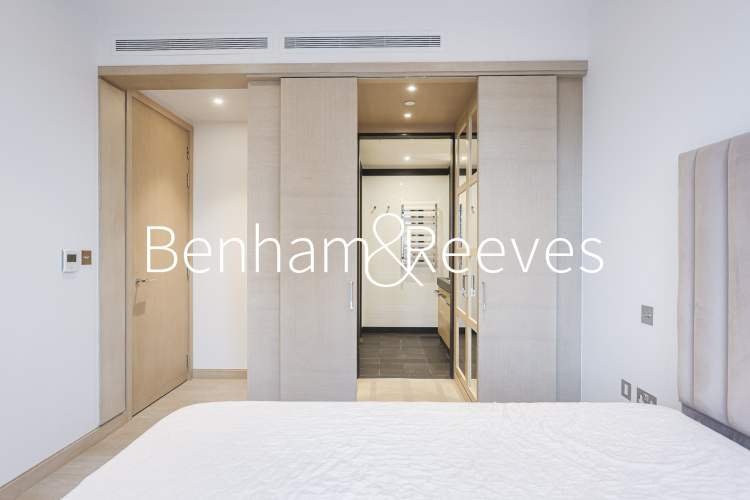 2  bedrooms flat to rent in Legacy Building, Viaduct Gardens, SW11-image 30