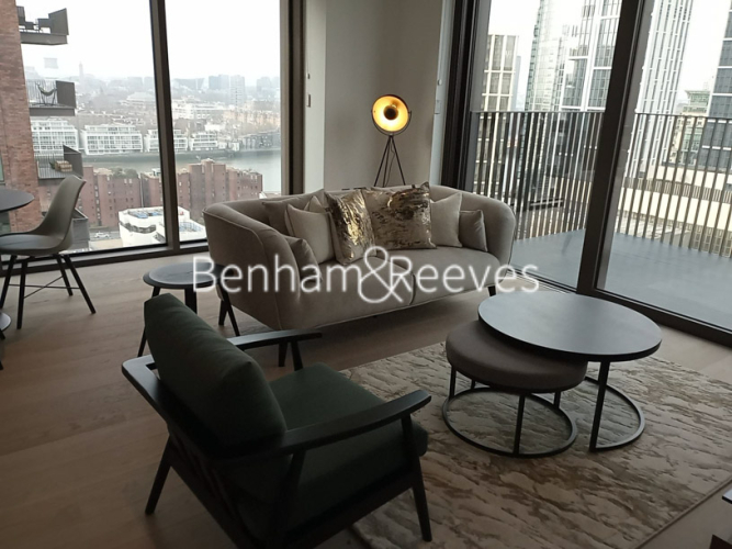 2  bedrooms flat to rent in Viaduct Gardens, Nine Elms, SW11-image 1