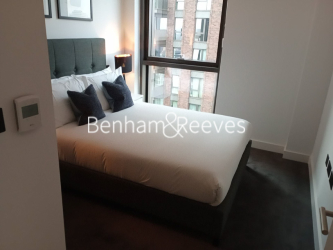 2  bedrooms flat to rent in Viaduct Gardens, Nine Elms, SW11-image 5