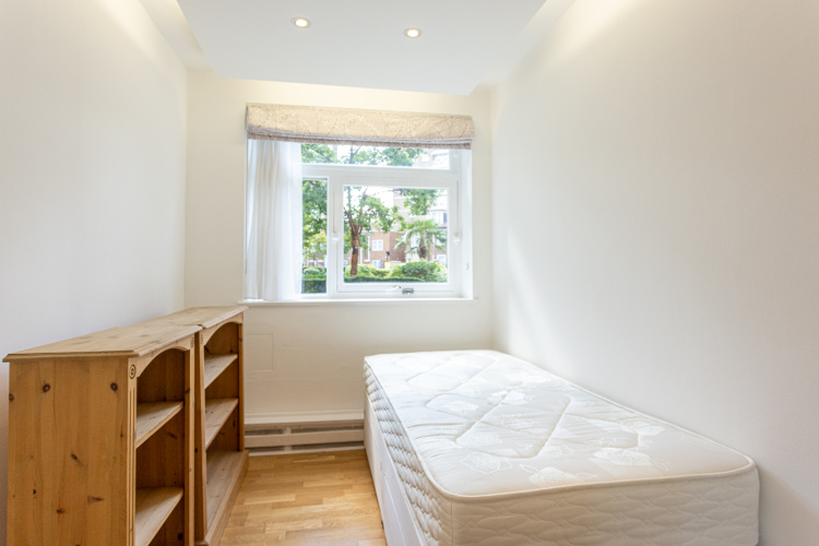 3 bedrooms flat to rent in St. John's Wood Park, St. John's Wood, NW8-image 13