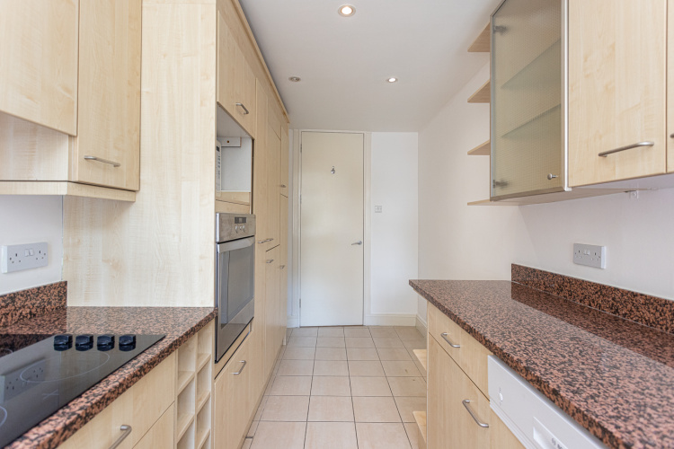 3 bedrooms flat to rent in St. John's Wood Park, St. John's Wood, NW8-image 16