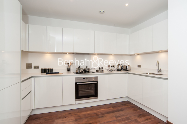 3  bedrooms flat to rent in Maygrove Road, West Hampstead, NW6-image 2