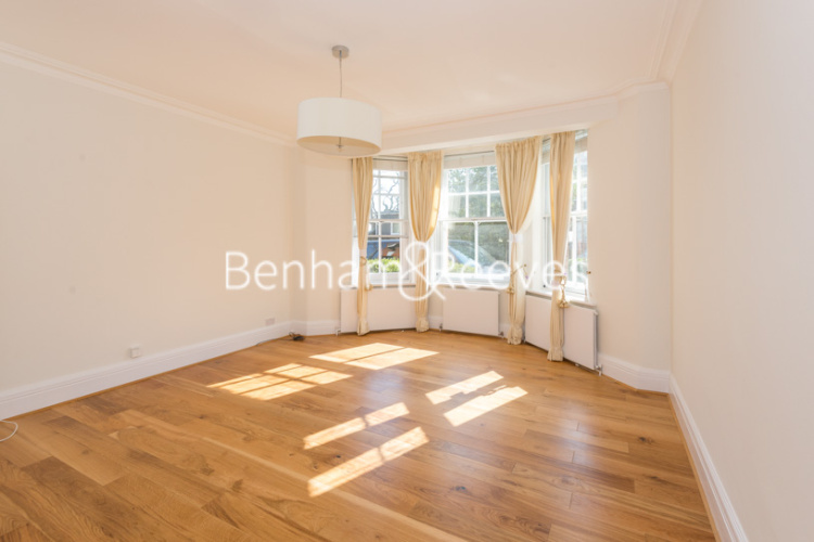 4 bedrooms flat to rent in East Heath Road, Hampstead, NW3-image 1