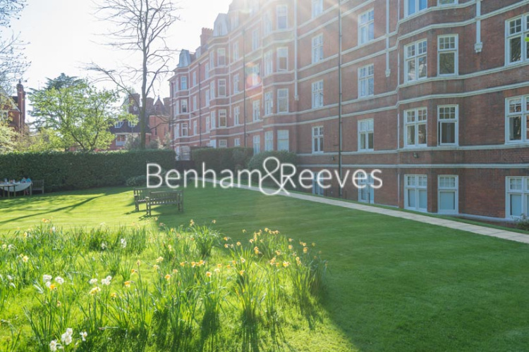 4 bedrooms flat to rent in East Heath Road, Hampstead, NW3-image 5