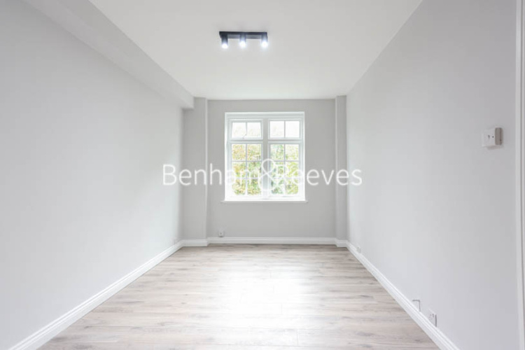 Studio flat to rent in Abbey Road, Hampstead, NW8-image 8