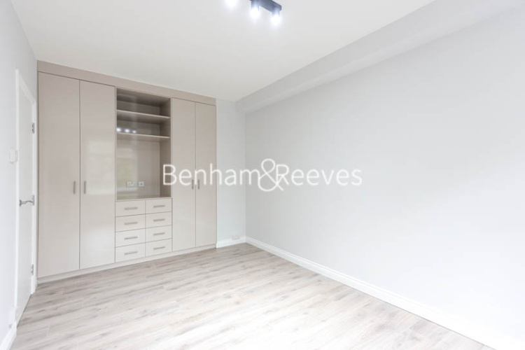 Studio flat to rent in Abbey Road, Hampstead, NW8-image 10