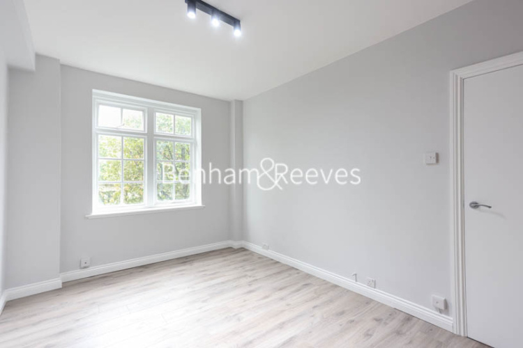 Studio flat to rent in Abbey Road, Hampstead, NW8-image 11