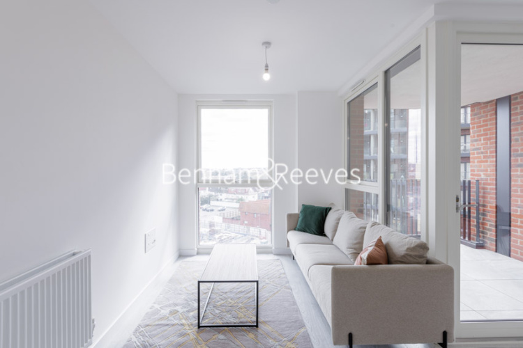 1  bedroom flat to rent in Shearwater Drive, Hendon, NW9-image 1