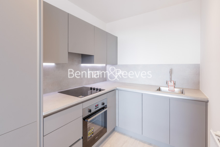 1  bedroom flat to rent in Shearwater Drive, Hendon, NW9-image 2